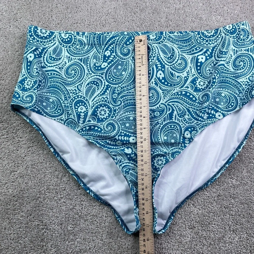 NEW Bloomchic Two Piece Swimsuit Women Size 28 Blue Paisley Tankini Plus Size